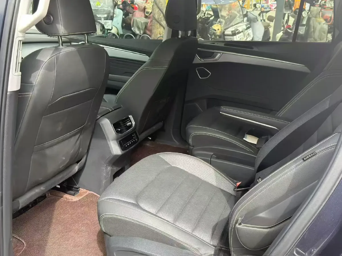 2021 Volkswagen Talagon 2.0T 220HP L4 7DCT,autocango,china used car exporter,china ev exporter,chinese used car exporter,chinese used ev exporter