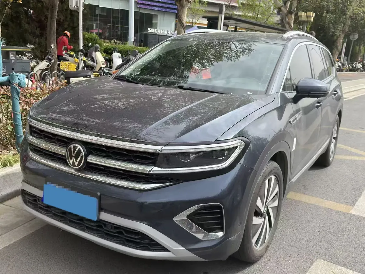 2021 Volkswagen Talagon 2.0T 220HP L4 7DCT,autocango,china used car exporter,china ev exporter,chinese used car exporter,chinese used ev exporter