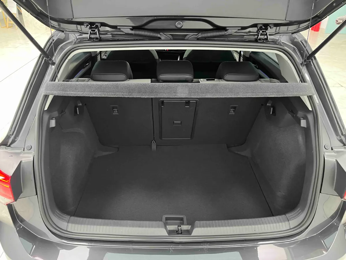 2021 Volkswagen Golf 1.4T 150HP L4 7DCT,autocango,china used car exporter,china ev exporter,chinese used car exporter,chinese used ev exporter