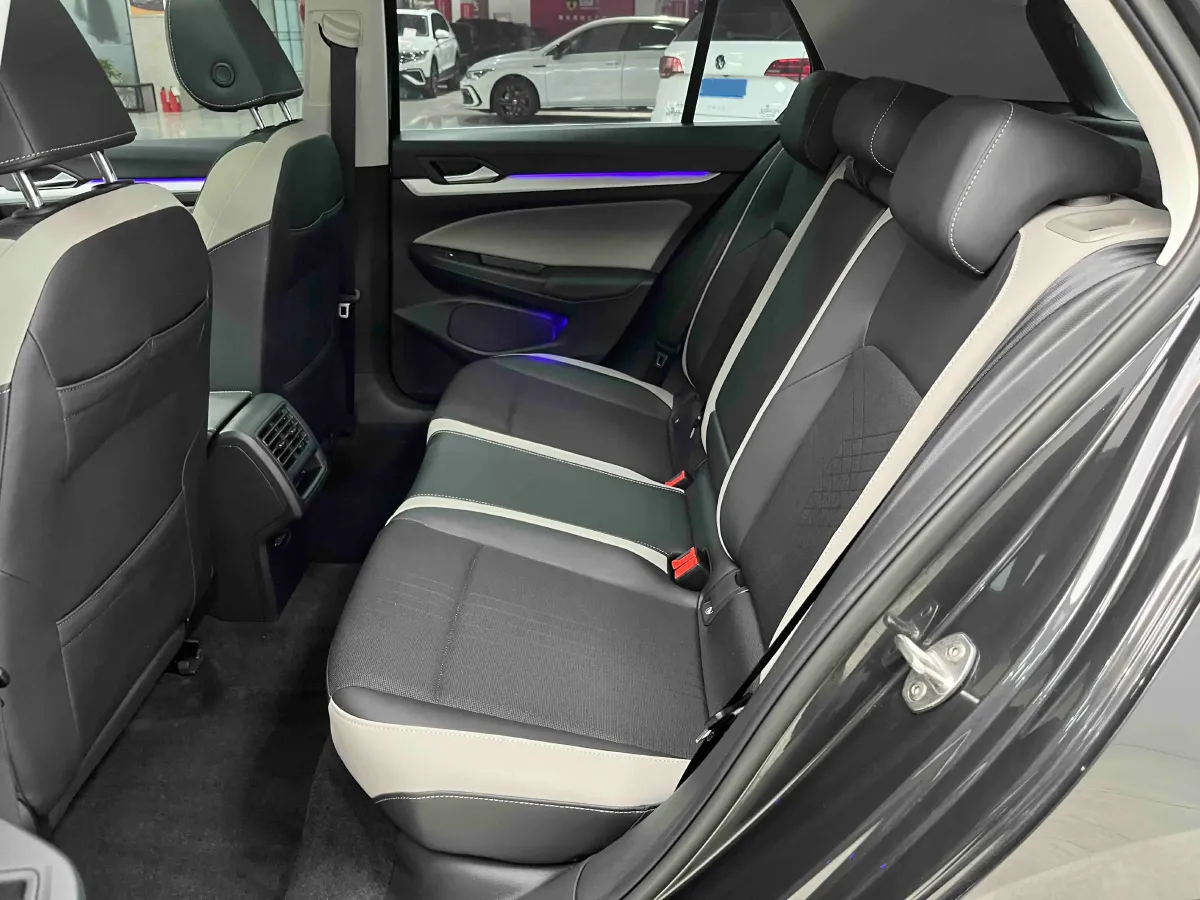 2021 Volkswagen Golf 1.4T 150HP L4 7DCT,autocango,china used car exporter,china ev exporter,chinese used car exporter,chinese used ev exporter