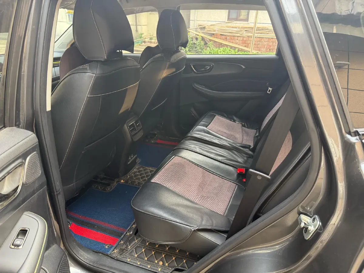 2021 Roewe RX5 1.5T 169HP L4 AMT PHEV 11.1KWH,autocango,china used car exporter,china ev exporter,chinese used car exporter,chinese used ev exporter