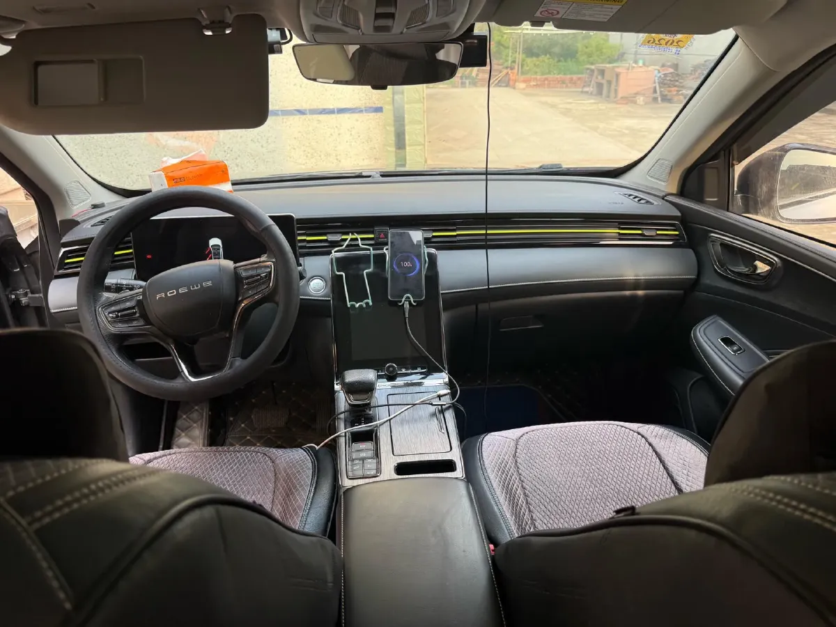 2021 Roewe RX5 1.5T 169HP L4 AMT PHEV 11.1KWH,autocango,china used car exporter,china ev exporter,chinese used car exporter,chinese used ev exporter