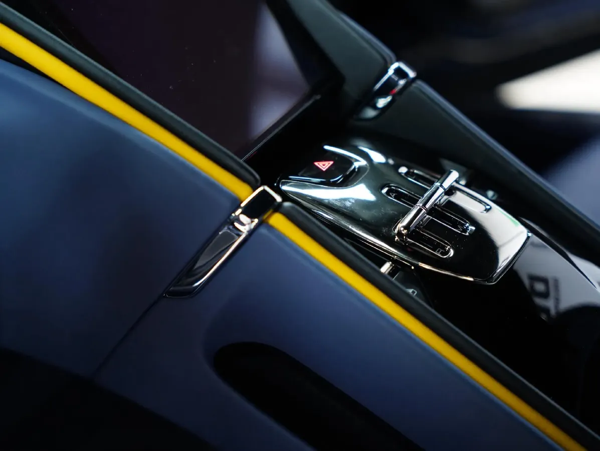 2020 Ferrari Roma 3.9T 620HP V8 8DCT,autocango,china used car exporter,china ev exporter,chinese used car exporter,chinese used ev exporter