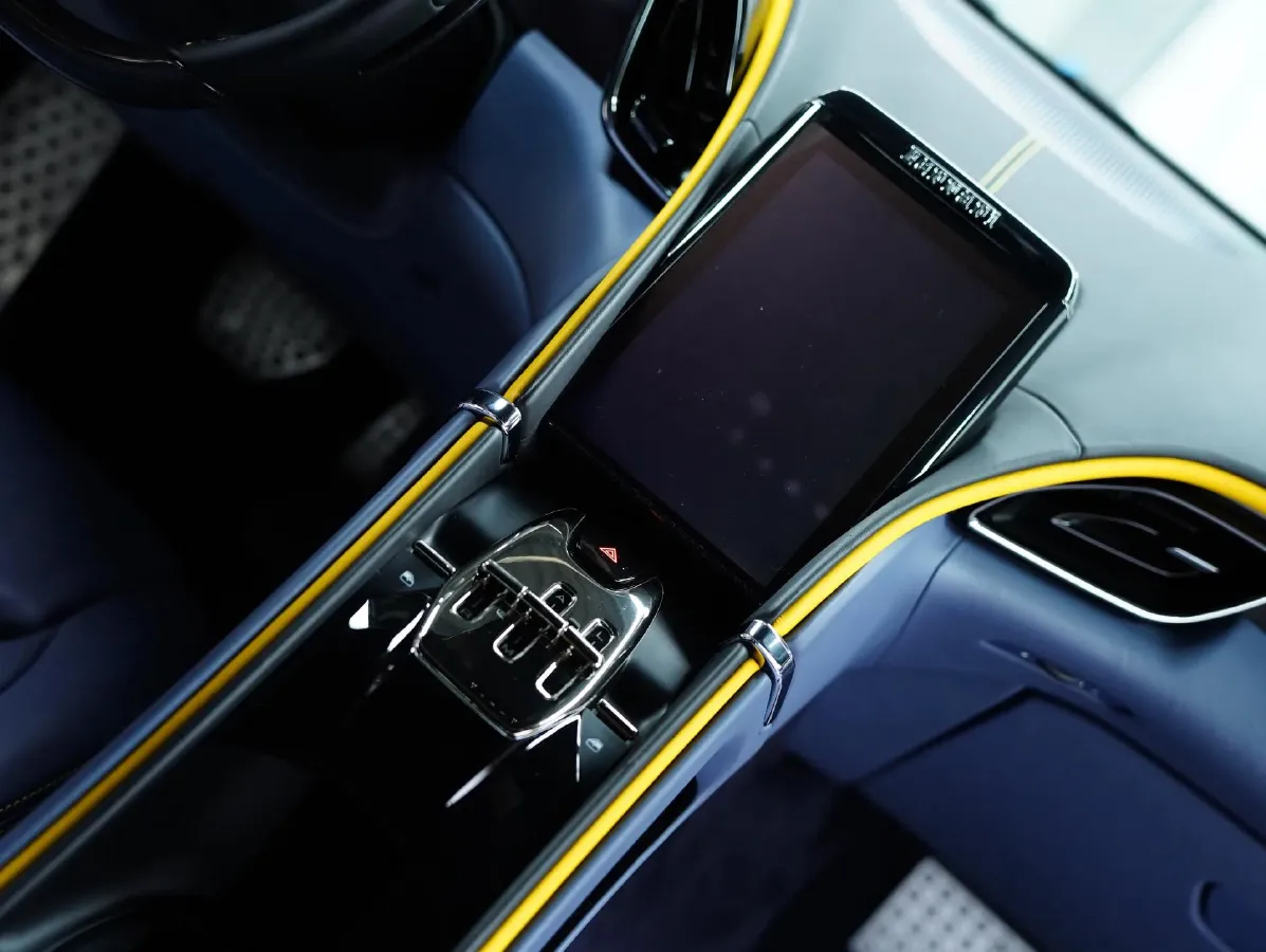 2020 Ferrari Roma 3.9T 620HP V8 8DCT,autocango,china used car exporter,china ev exporter,chinese used car exporter,chinese used ev exporter