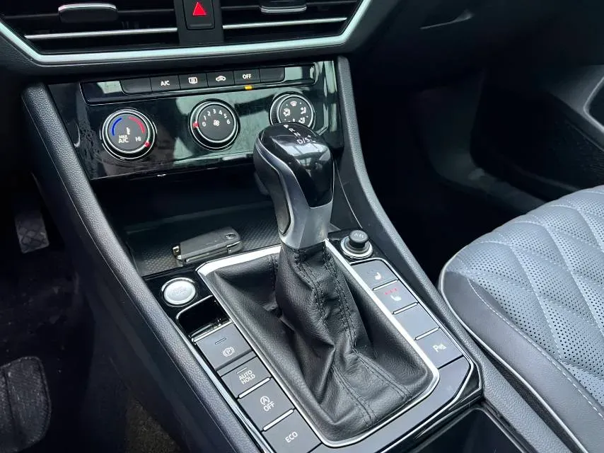 2023 Volkswagen Sagitar 1.4T 150HP L4 7DCT,autocango,china used car exporter,china ev exporter,chinese used car exporter,chinese used ev exporter