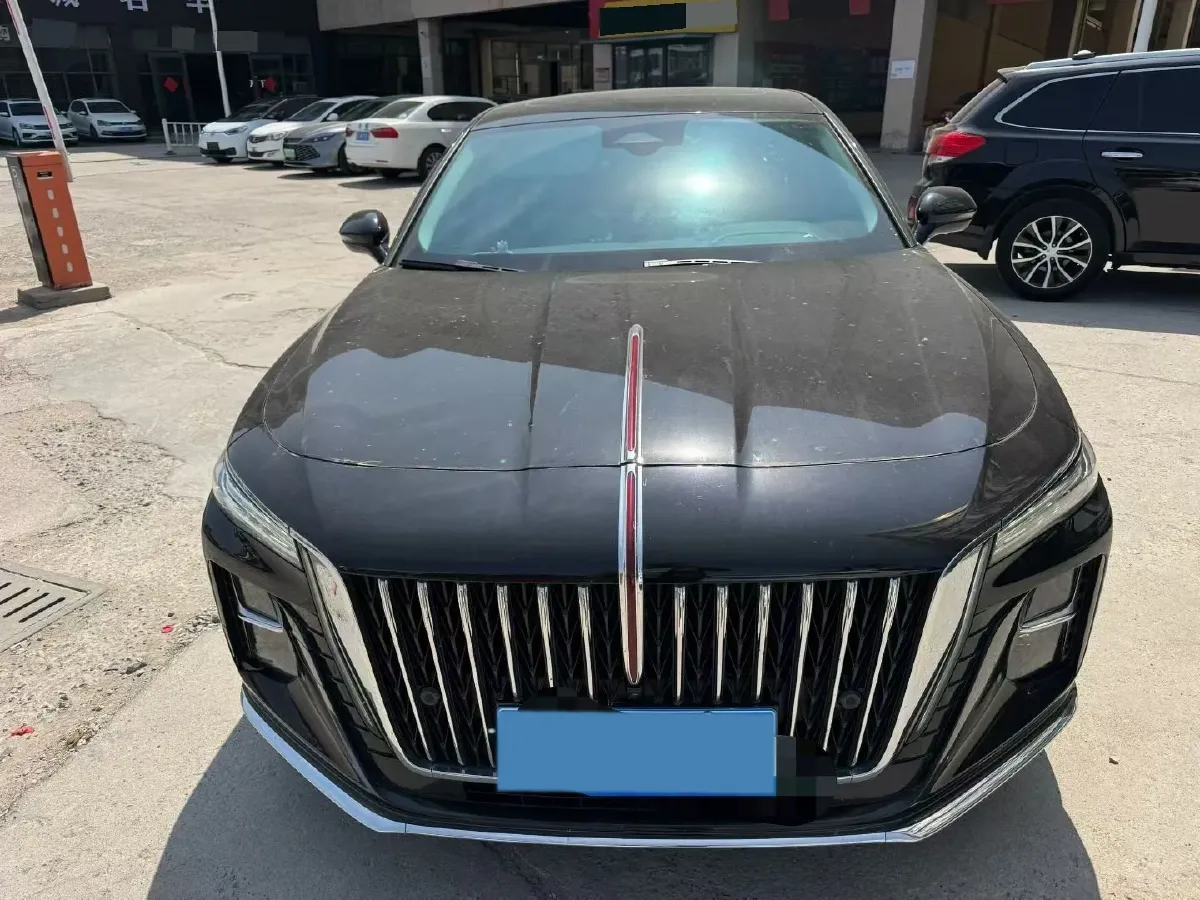 2024 HongQi H5 2.0T 224HP L4 8AT,autocango,china used car exporter,china ev exporter,chinese used car exporter,chinese used ev exporter