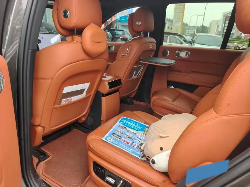 2024 Toyota Granvia 2.5L 189HP L4 E-CVT Hybrid,autocango,china used car exporter,china ev exporter,chinese used car exporter,chinese used ev exporter