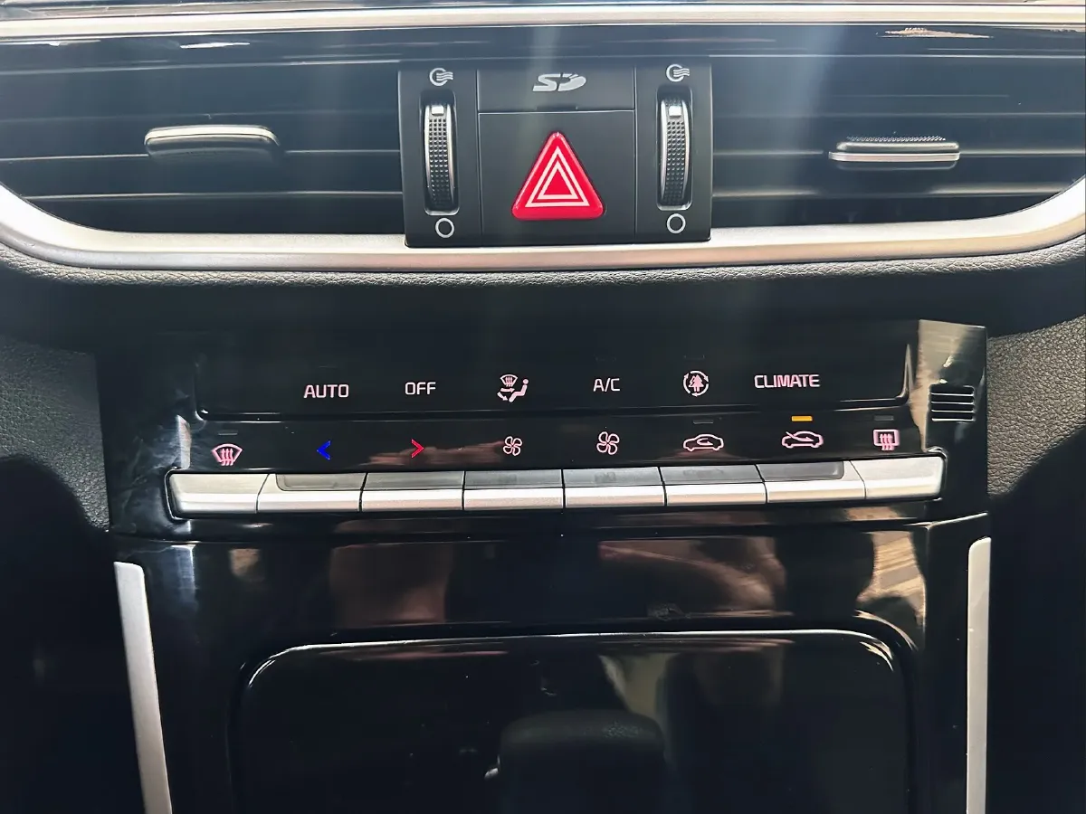 2021 Kia K3 1.5L 115HP L4 CVT,autocango,china used car exporter,china ev exporter,chinese used car exporter,chinese used ev exporter