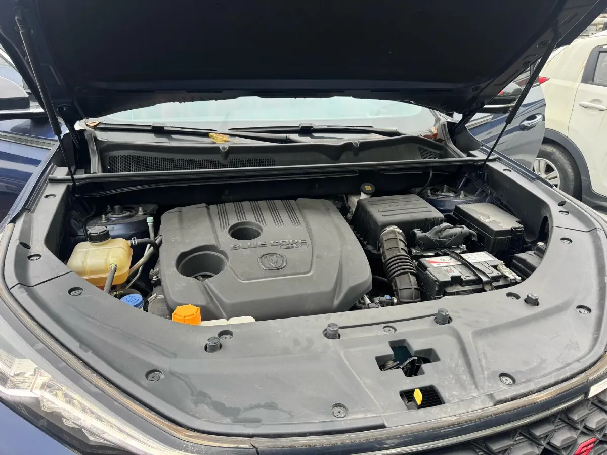 2020 ChangAn CS75 Plus 1.5T 178HP L4 6AT,autocango,china used car exporter,china ev exporter,chinese used car exporter,chinese used ev exporter