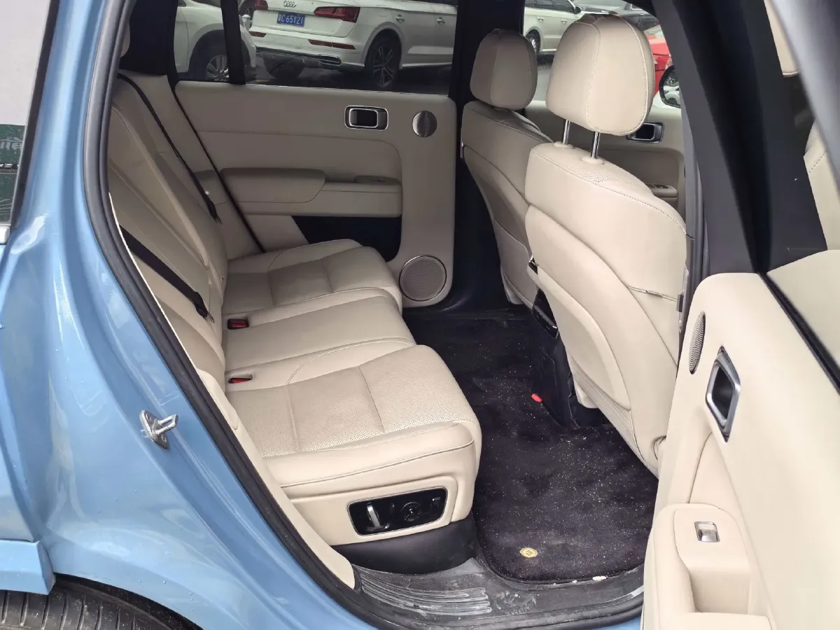 2023 Li L7 Range Extended 154HP REEV 40.9KWH,autocango,china used car exporter,china ev exporter,chinese used car exporter,chinese used ev exporter