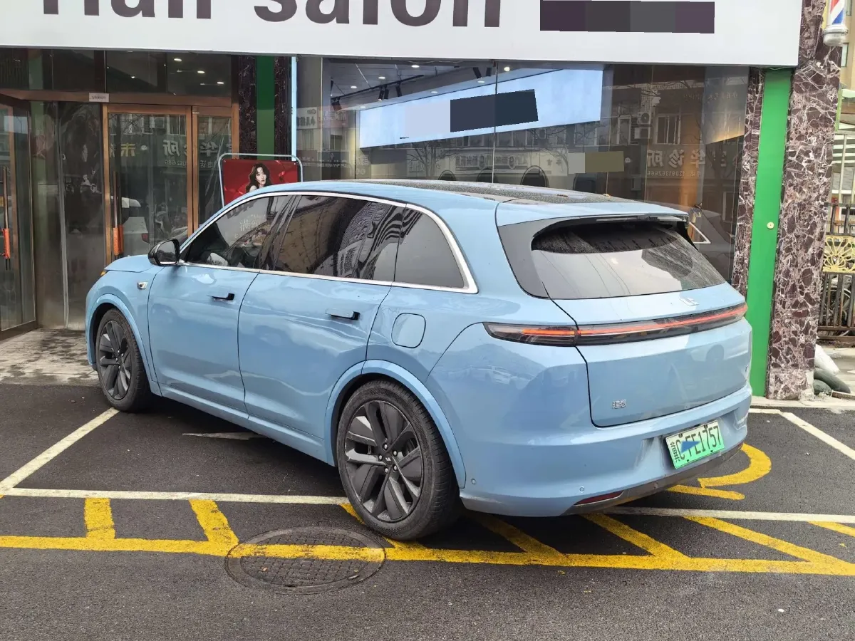 2023 Li L7 Range Extended 154HP REEV 40.9KWH,autocango,china used car exporter,china ev exporter,chinese used car exporter,chinese used ev exporter