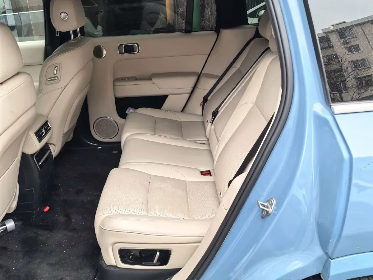 2023 Li L7 Range Extended 154HP REEV 40.9KWH,autocango,china used car exporter,china ev exporter,chinese used car exporter,chinese used ev exporter