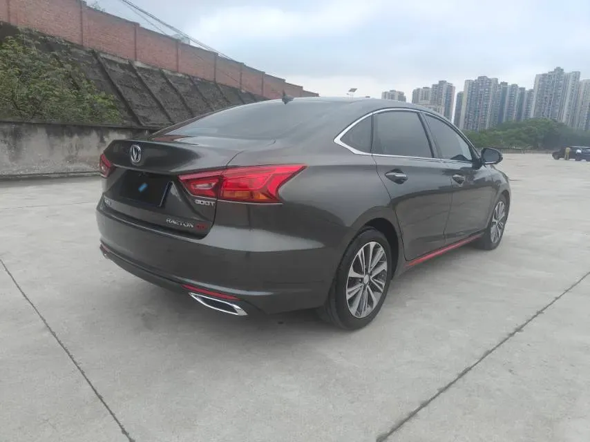 2021 ChangAn Raeton CC 1.5T 180HP L4 7DCT,autocango,china used car exporter,china ev exporter,chinese used car exporter,chinese used ev exporter
