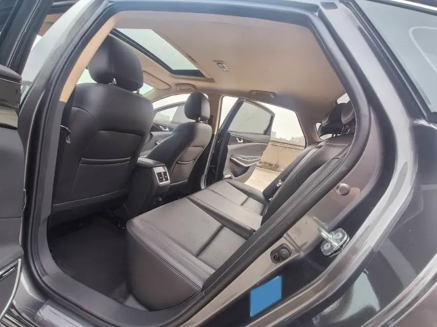 2021 ChangAn Raeton CC 1.5T 180HP L4 7DCT,autocango,china used car exporter,china ev exporter,chinese used car exporter,chinese used ev exporter