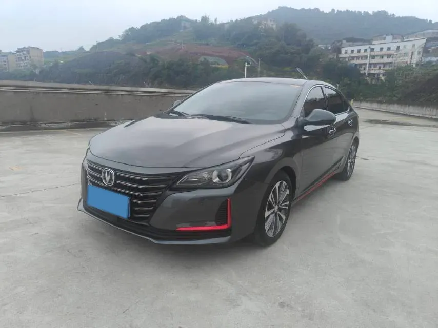 2021 ChangAn Raeton CC 1.5T 180HP L4 7DCT,autocango,china used car exporter,china ev exporter,chinese used car exporter,chinese used ev exporter