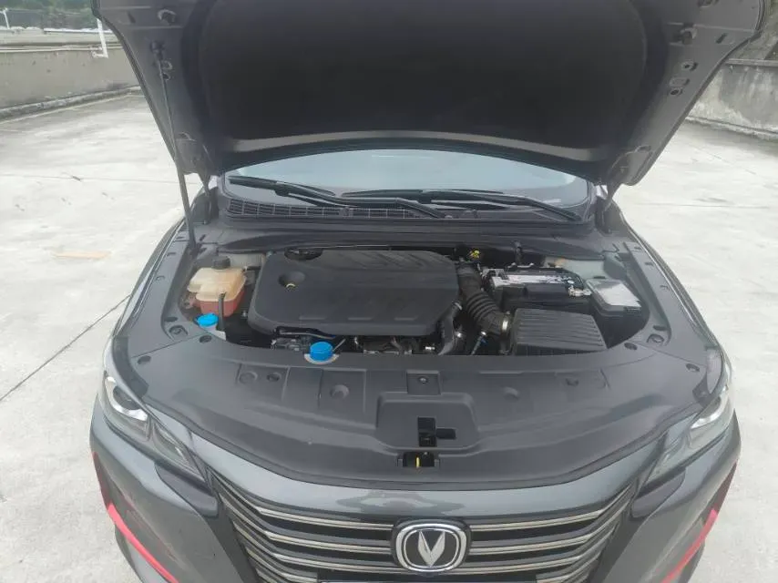 2021 ChangAn Raeton CC 1.5T 180HP L4 7DCT,autocango,china used car exporter,china ev exporter,chinese used car exporter,chinese used ev exporter
