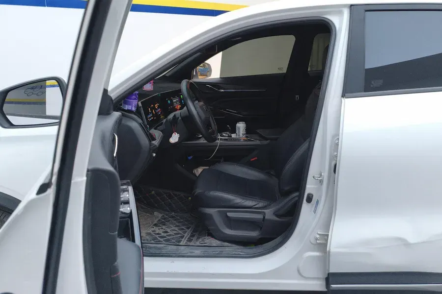 2024 ChangAn X5 PLUS 1.5T 188HP L4 7DCT,autocango,china used car exporter,china ev exporter,chinese used car exporter,chinese used ev exporter