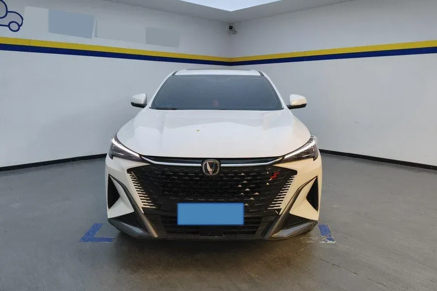 2024 ChangAn X5 PLUS 1.5T 188HP L4 7DCT,autocango,china used car exporter,china ev exporter,chinese used car exporter,chinese used ev exporter
