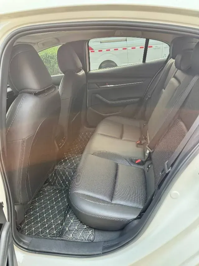 2023 Mazda 3 Axela 2.0L 158HP L4 6AT,autocango,china used car exporter,china ev exporter,chinese used car exporter,chinese used ev exporter