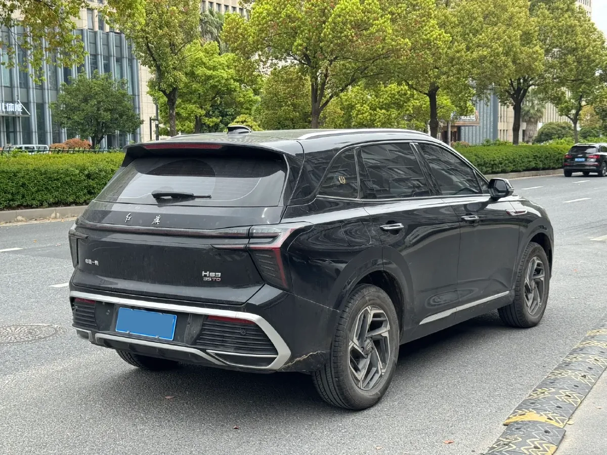 2024 HongQi HS3 1.5T 169HP L4 7DCT,autocango,china used car exporter,china ev exporter,chinese used car exporter,chinese used ev exporter