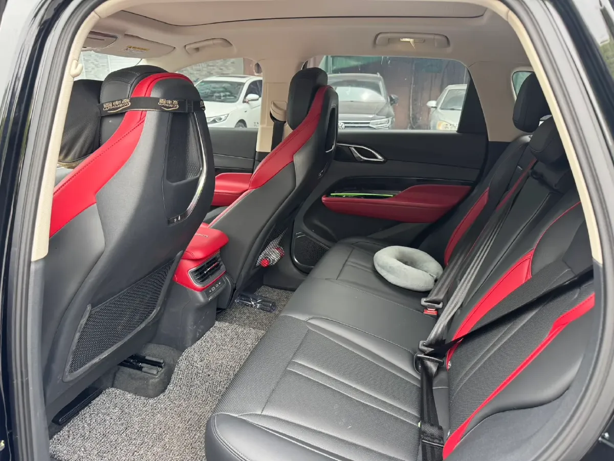 2024 HongQi HS3 1.5T 169HP L4 7DCT,autocango,china used car exporter,china ev exporter,chinese used car exporter,chinese used ev exporter