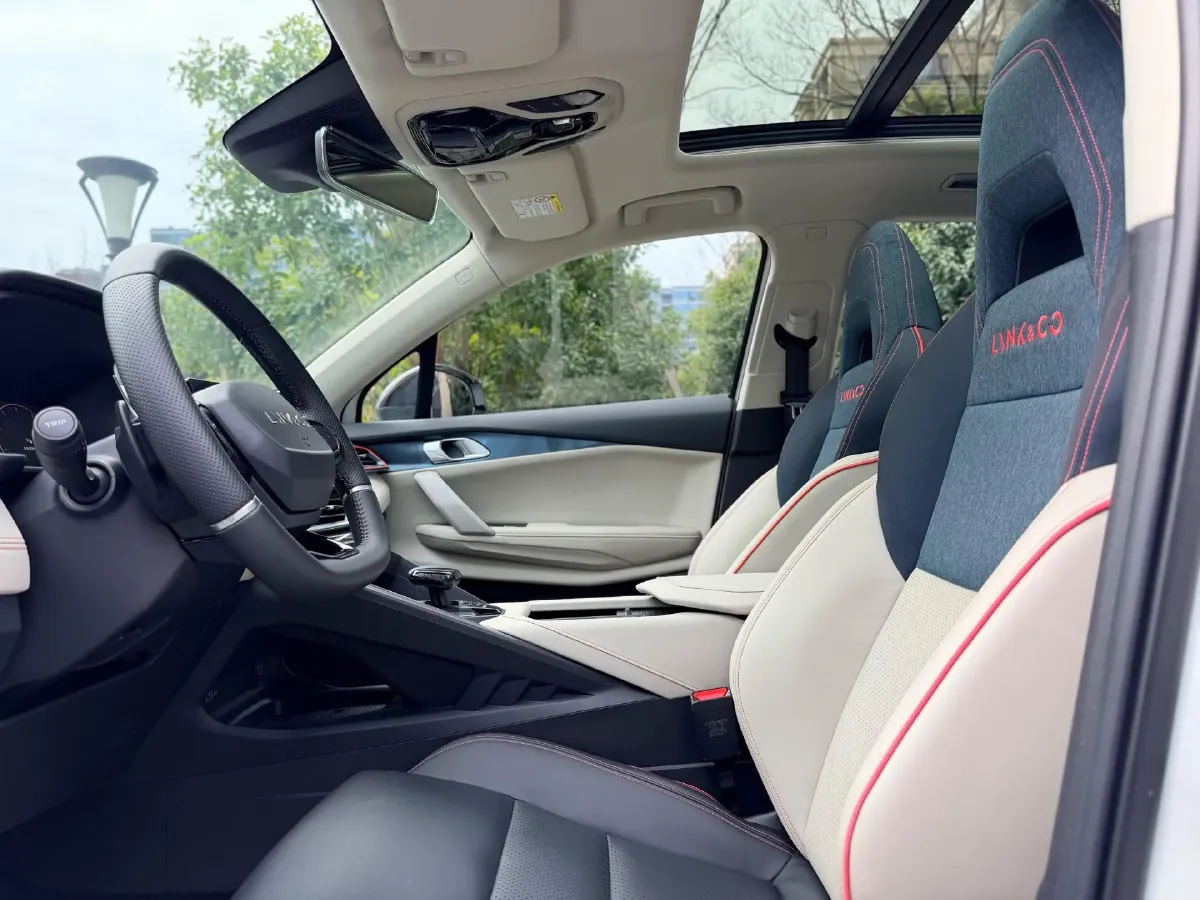 2020 LYNK&CO 06 1.5T 177HP L3 7DCT,autocango,china used car exporter,china ev exporter,chinese used car exporter,chinese used ev exporter