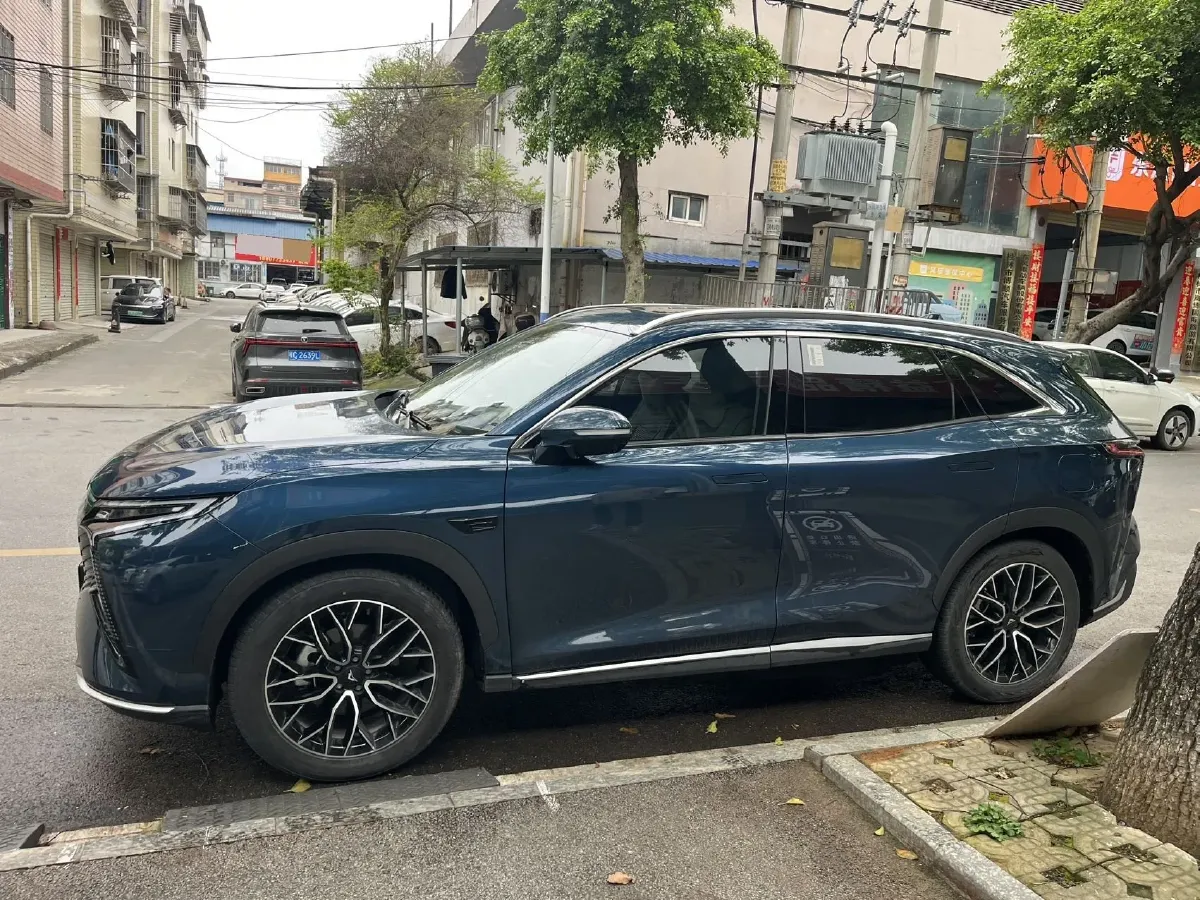 2023 KaiYi KunLun 1.6T 197HP L4 7DCT,autocango,china used car exporter,china ev exporter,chinese used car exporter,chinese used ev exporter