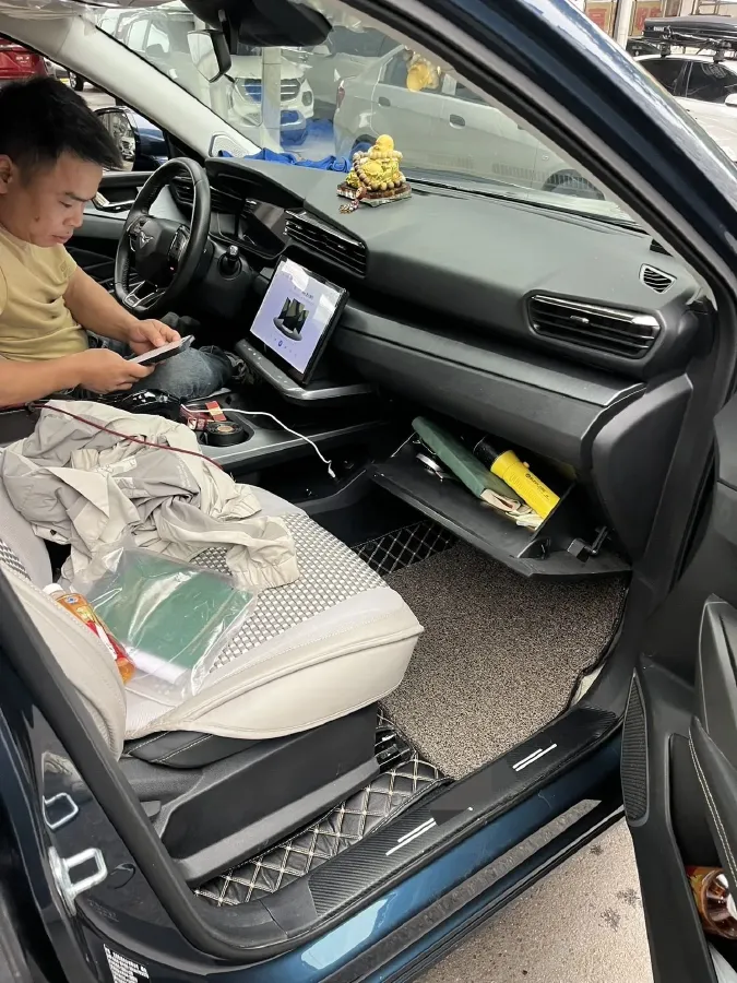 2023 KaiYi KunLun 1.6T 197HP L4 7DCT,autocango,china used car exporter,china ev exporter,chinese used car exporter,chinese used ev exporter