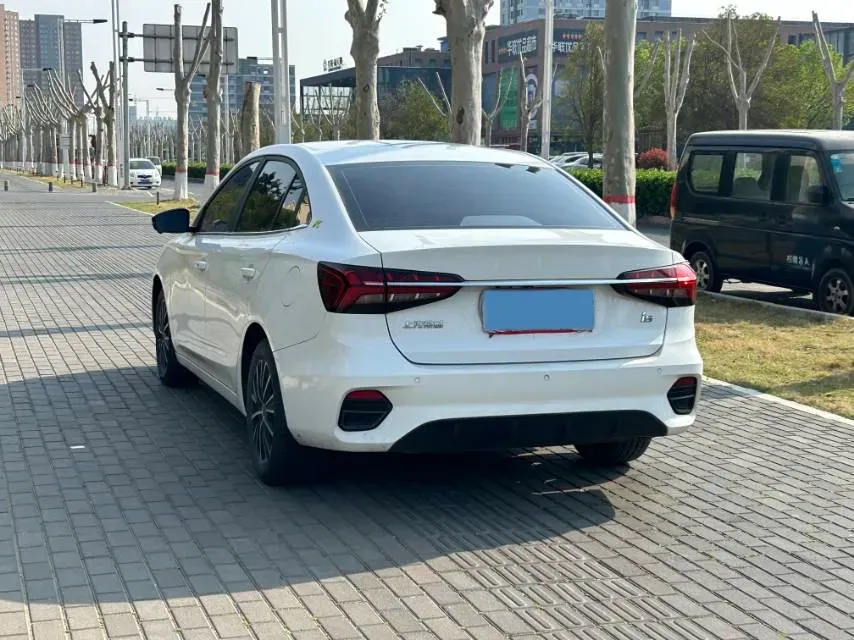 2021 Roewe i5 1.5L 120HP L4 CVT,autocango,china used car exporter,china ev exporter,chinese used car exporter,chinese used ev exporter