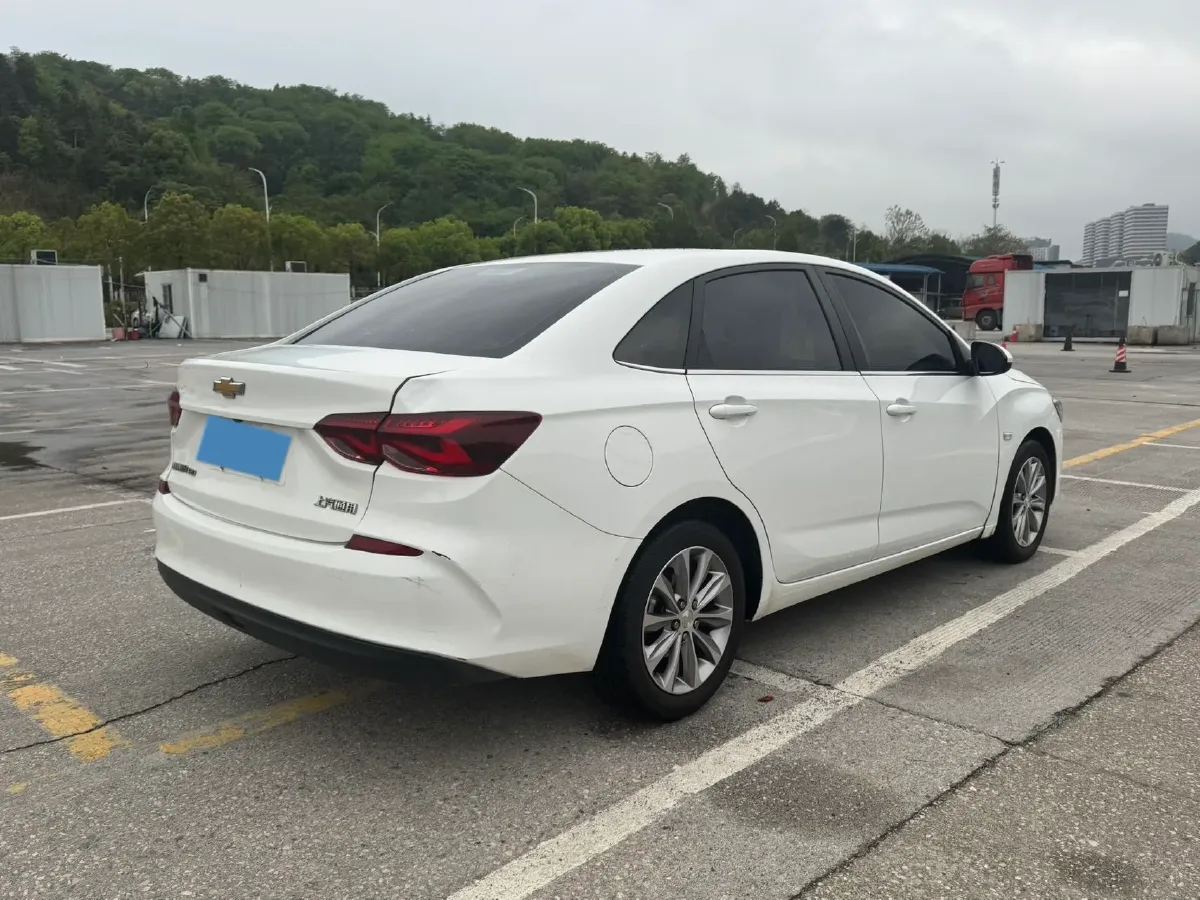 2022 Chevrolet Monza 1.5L 113HP L4 6AT,autocango,china used car exporter,china ev exporter,chinese used car exporter,chinese used ev exporter