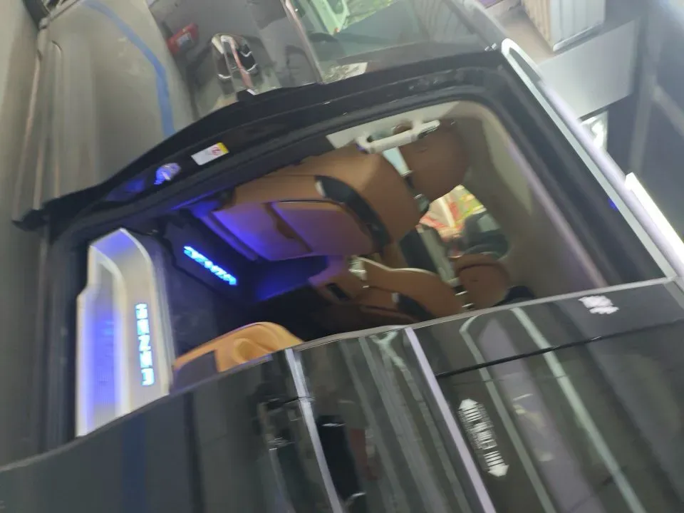 2024 Denza D9 1.5T 139HP L4 E-CVT PHEV 40KWH,autocango,china used car exporter,china ev exporter,chinese used car exporter,chinese used ev exporter