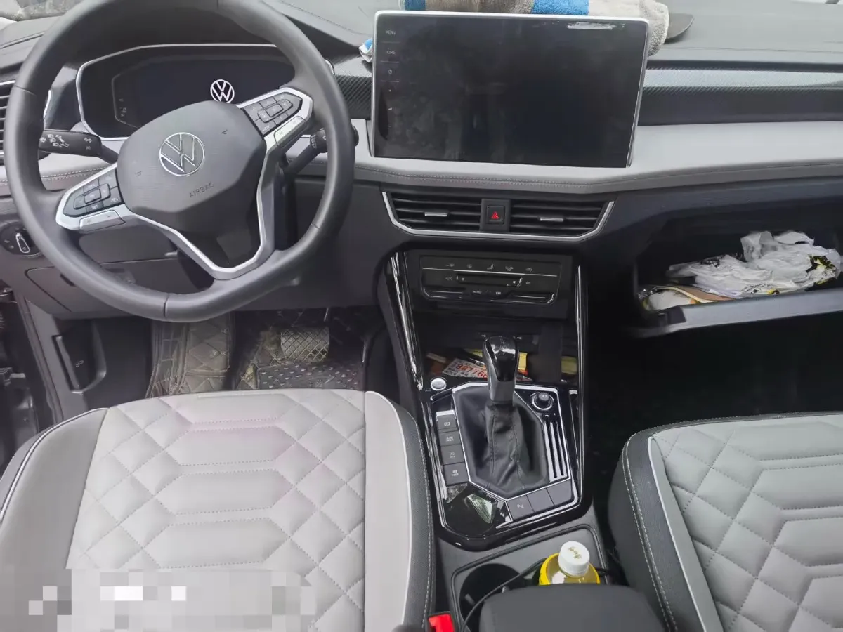 2024 Volkswagen Tayron 2.0T 186HP L4 7DCT,autocango,china used car exporter,china ev exporter,chinese used car exporter,chinese used ev exporter