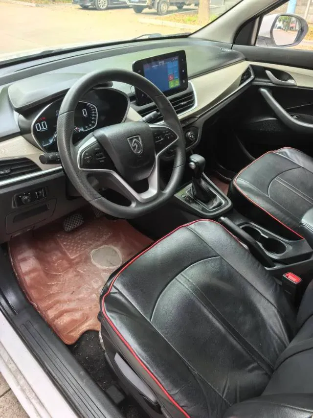 2019 BaoJun 360 1.5L 105HP L4 CVT,autocango,china used car exporter,china ev exporter,chinese used car exporter,chinese used ev exporter