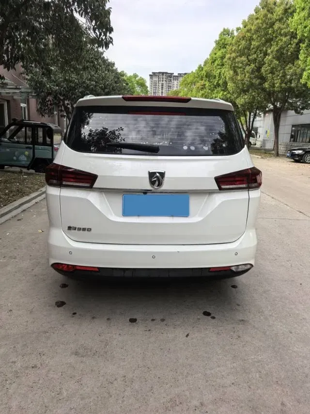 2019 BaoJun 360 1.5L 105HP L4 CVT,autocango,china used car exporter,china ev exporter,chinese used car exporter,chinese used ev exporter