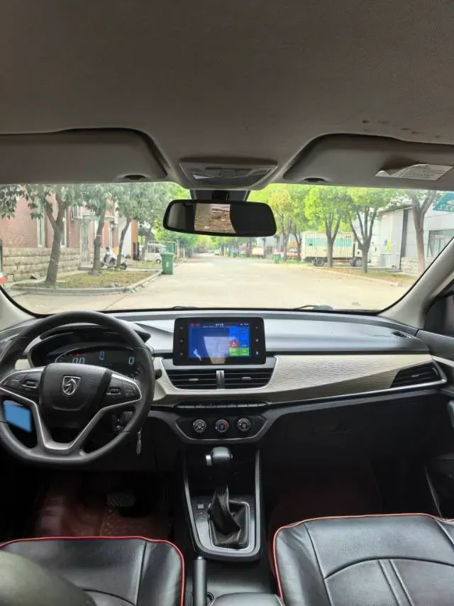 2019 BaoJun 360 1.5L 105HP L4 CVT,autocango,china used car exporter,china ev exporter,chinese used car exporter,chinese used ev exporter