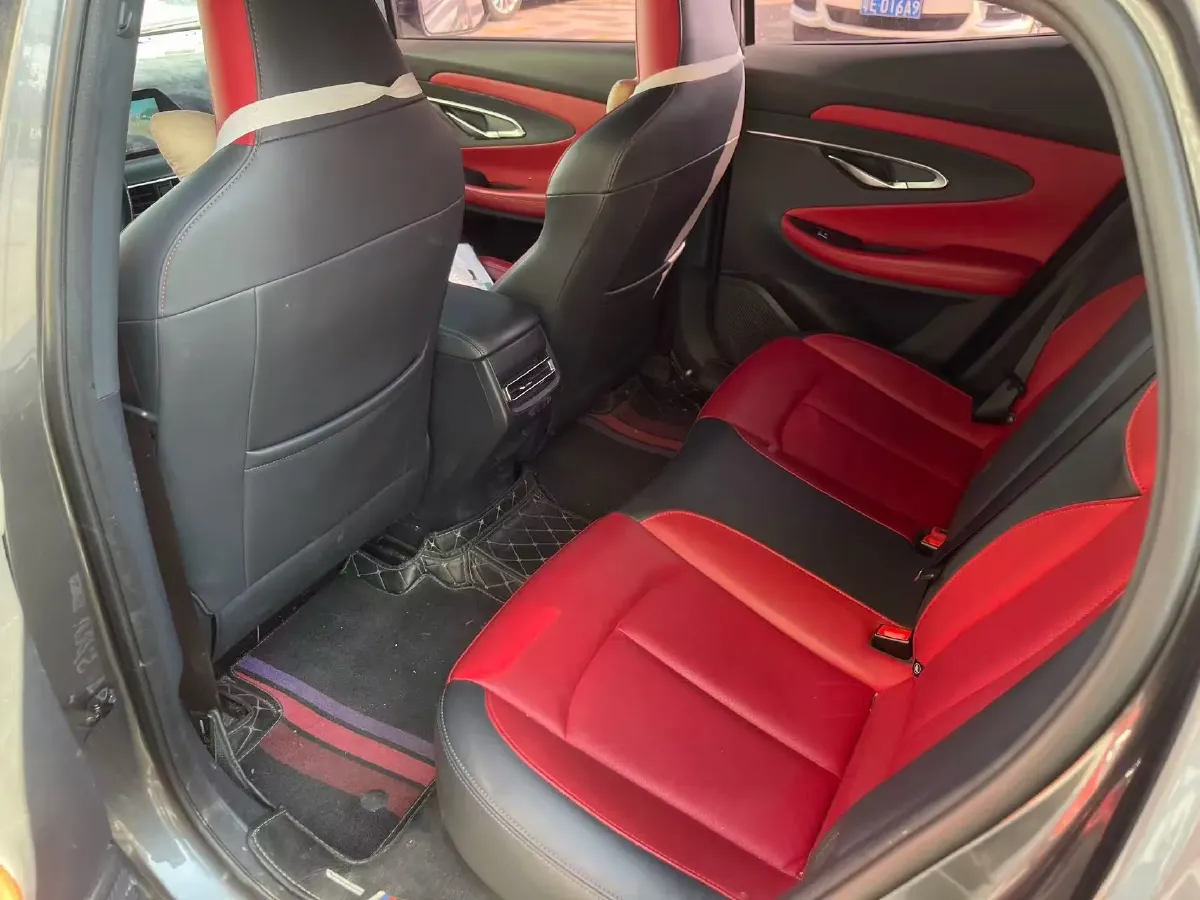 2020 ChangAn UNI-T 1.5T 180HP L4 7DCT,autocango,china used car exporter,china ev exporter,chinese used car exporter,chinese used ev exporter