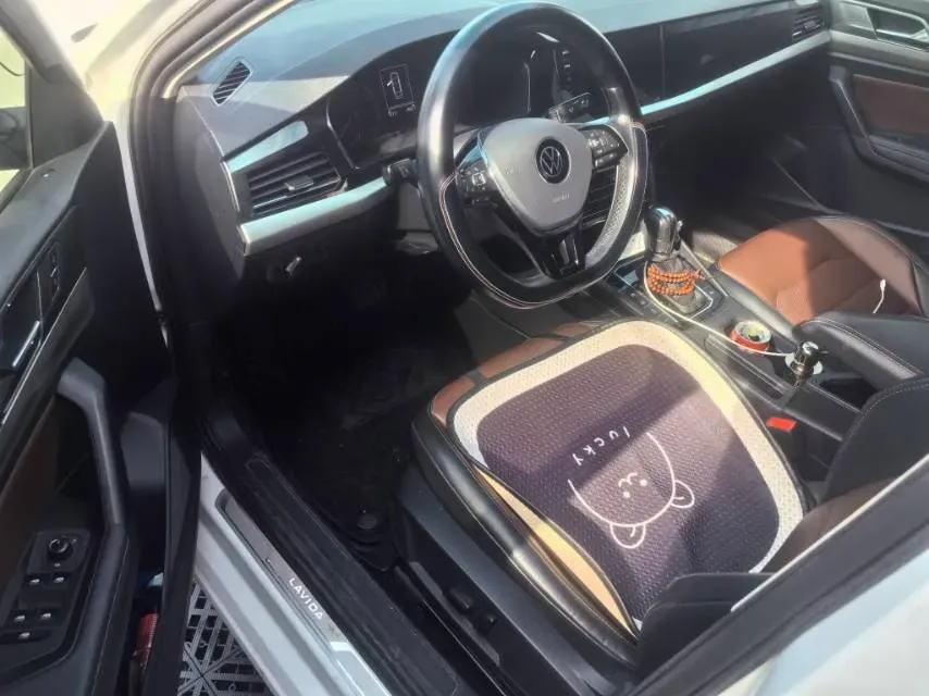 2021 Volkswagen Lavida 1.4T 150HP L4 7DCT,autocango,china used car exporter,china ev exporter,chinese used car exporter,chinese used ev exporter