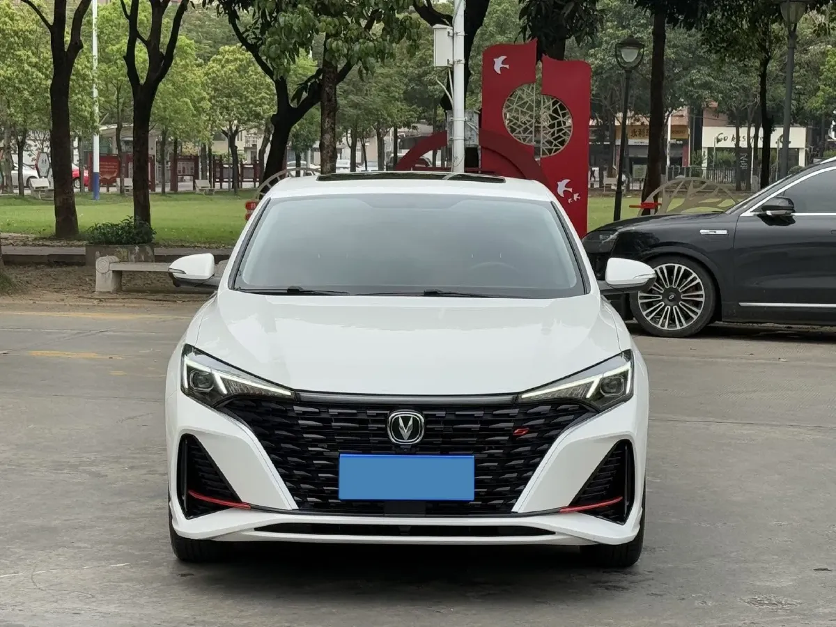 2023 ChangAn Eado 1.4T 160HP L4 7DCT,autocango,china used car exporter,china ev exporter,chinese used car exporter,chinese used ev exporter