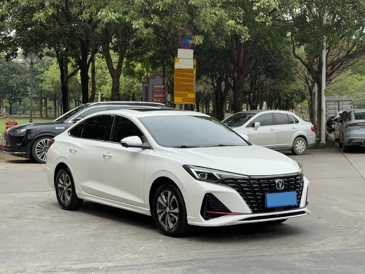 2023 ChangAn Eado 1.4T 160HP L4 7DCT,autocango,china used car exporter,china ev exporter,chinese used car exporter,chinese used ev exporter