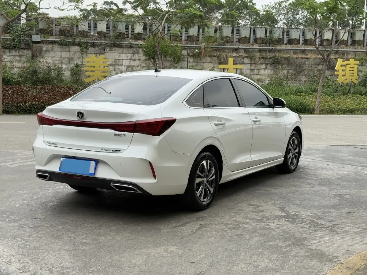 2023 ChangAn Eado 1.4T 160HP L4 7DCT,autocango,china used car exporter,china ev exporter,chinese used car exporter,chinese used ev exporter