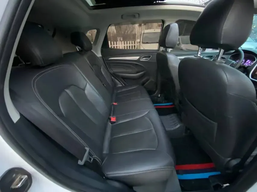 2020 Roewe RX3 1.6L 125HP L4 CVT,autocango,china used car exporter,china ev exporter,chinese used car exporter,chinese used ev exporter