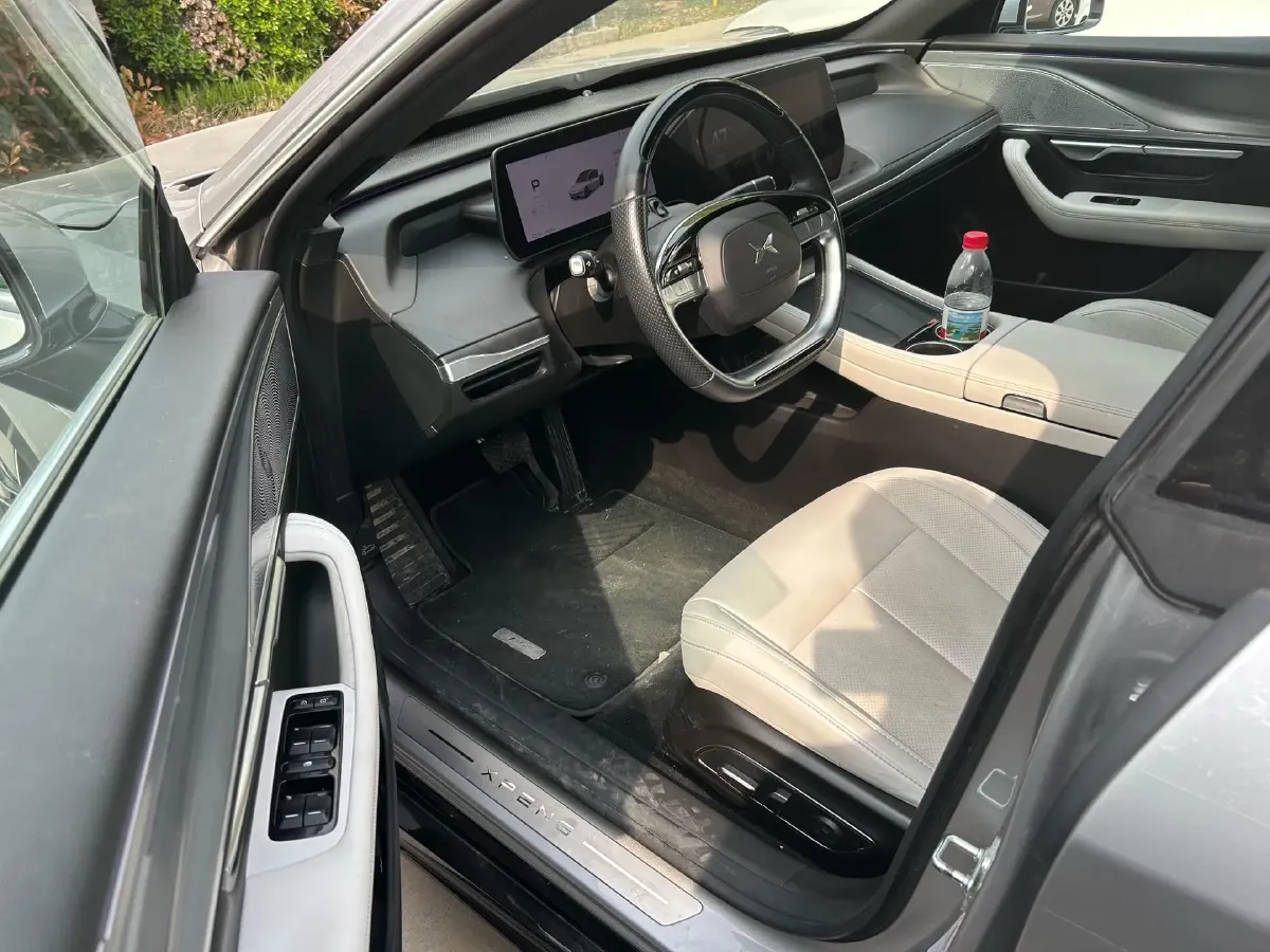 2024 Xpeng P7 BEV 64.4KWH,autocango,china used car exporter,china ev exporter,chinese used car exporter,chinese used ev exporter