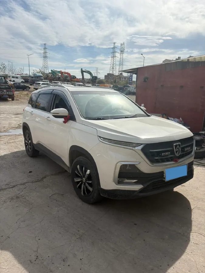 2018 BaoJun 530 1.5T 150HP L4 6MT,autocango,china used car exporter,china ev exporter,chinese used car exporter,chinese used ev exporter