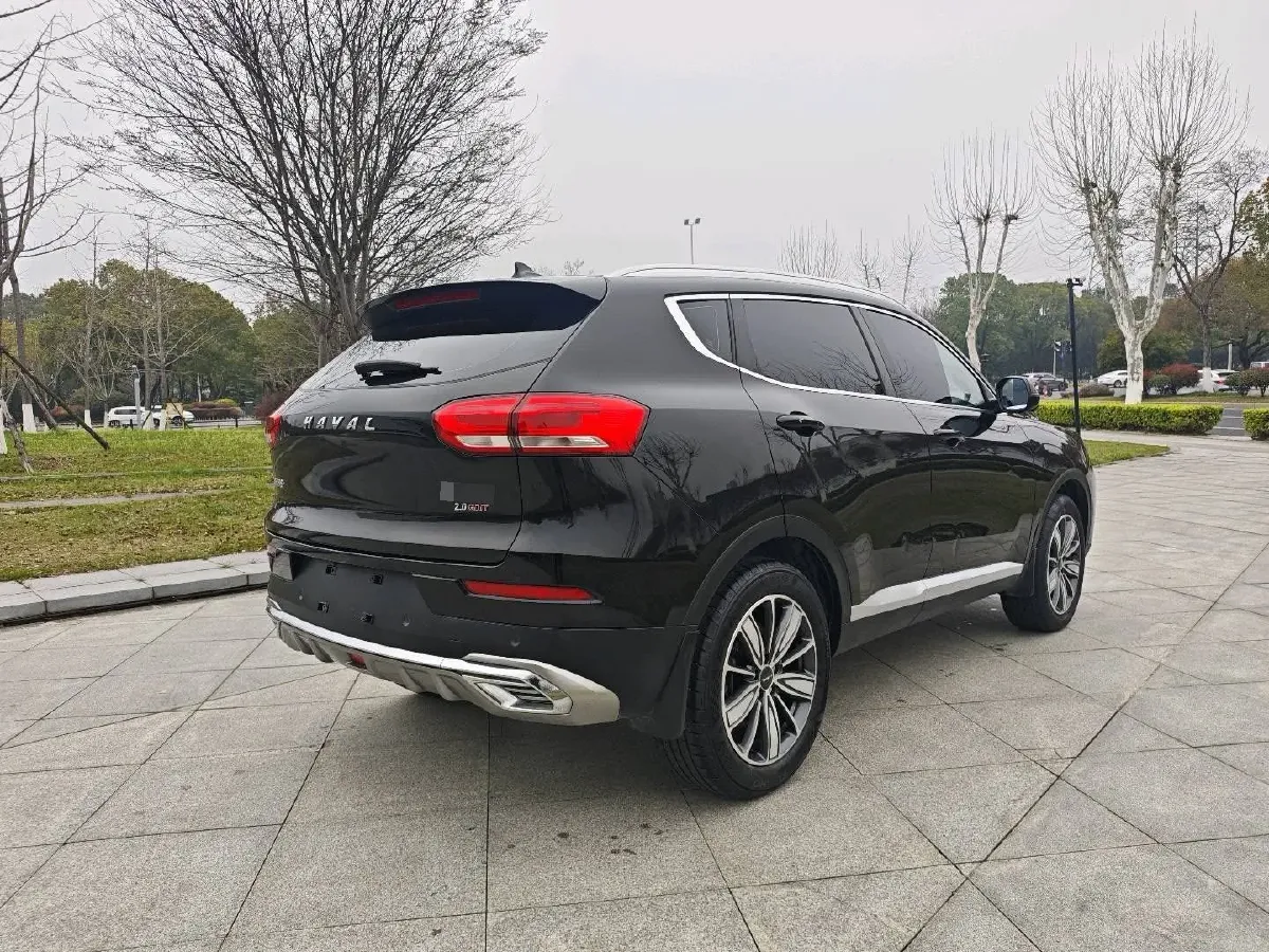 2021 Haval H6 2.0T 224HP L4 7DCT,autocango,china used car exporter,china ev exporter,chinese used car exporter,chinese used ev exporter