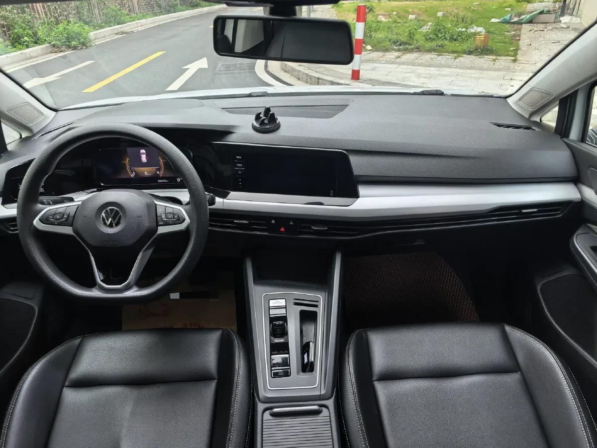 2021 Volkswagen Golf 1.2T 116HP L4 7DCT,autocango,china used car exporter,china ev exporter,chinese used car exporter,chinese used ev exporter