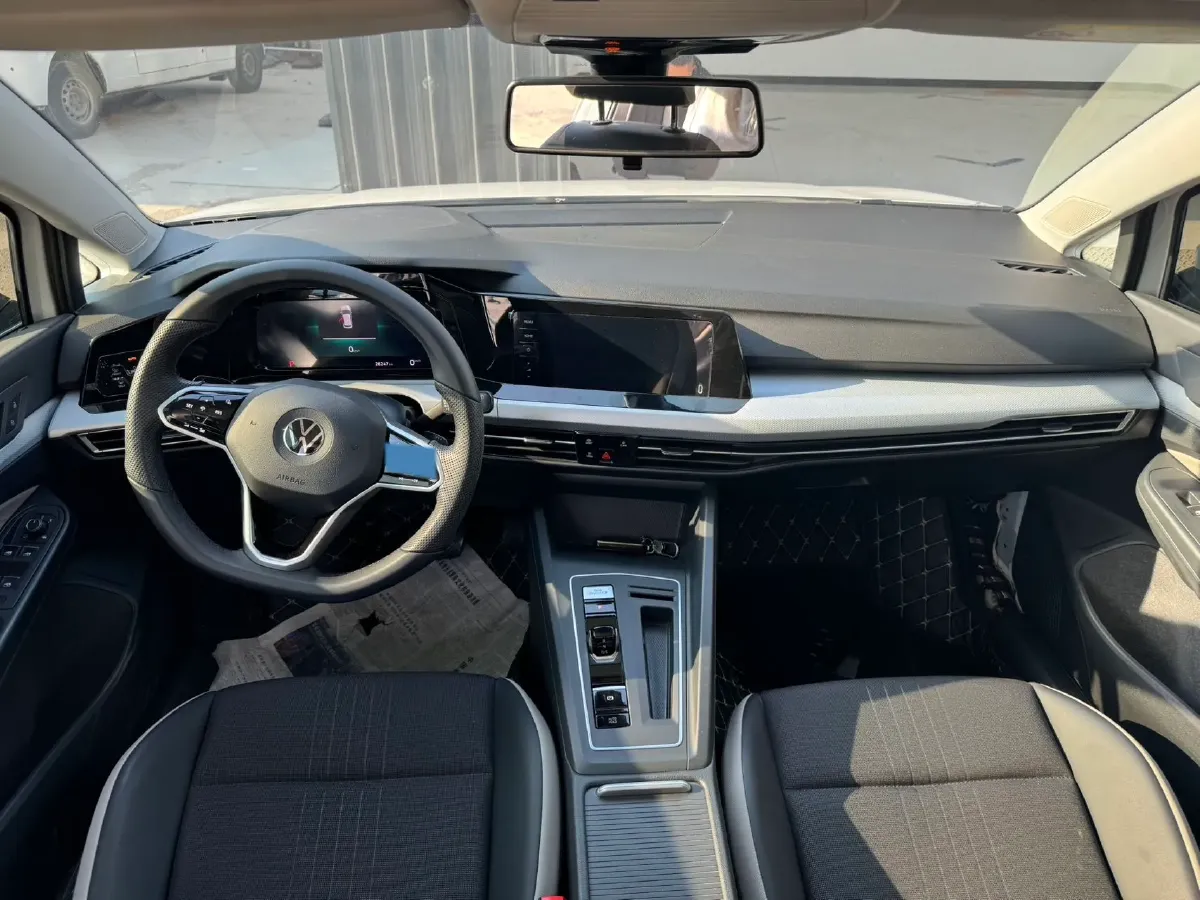 2023 Volkswagen Golf 1.4T 150HP L4 7DCT,autocango,china used car exporter,china ev exporter,chinese used car exporter,chinese used ev exporter