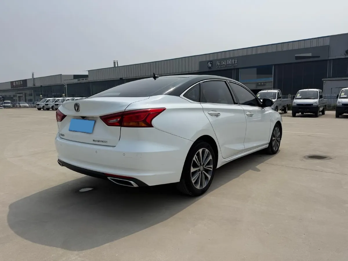2020 ChangAn Raeton CC 1.5T 156HP L4 6AT,autocango,china used car exporter,china ev exporter,chinese used car exporter,chinese used ev exporter