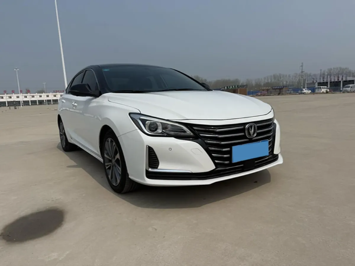 2020 ChangAn Raeton CC 1.5T 156HP L4 6AT,autocango,china used car exporter,china ev exporter,chinese used car exporter,chinese used ev exporter