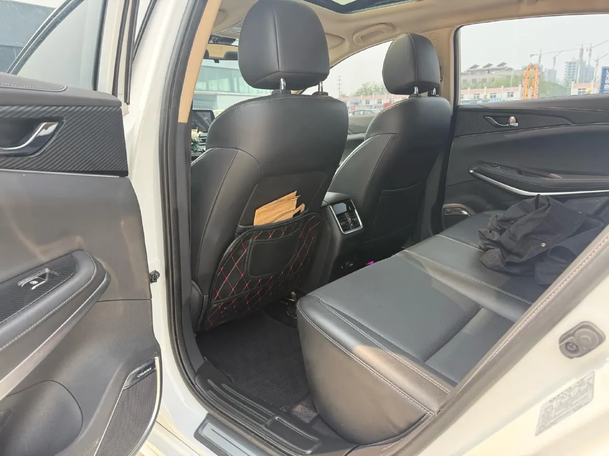 2020 ChangAn Raeton CC 1.5T 156HP L4 6AT,autocango,china used car exporter,china ev exporter,chinese used car exporter,chinese used ev exporter