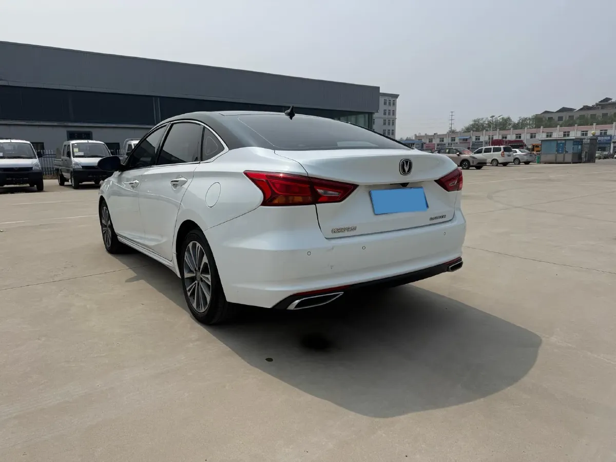 2020 ChangAn Raeton CC 1.5T 156HP L4 6AT,autocango,china used car exporter,china ev exporter,chinese used car exporter,chinese used ev exporter